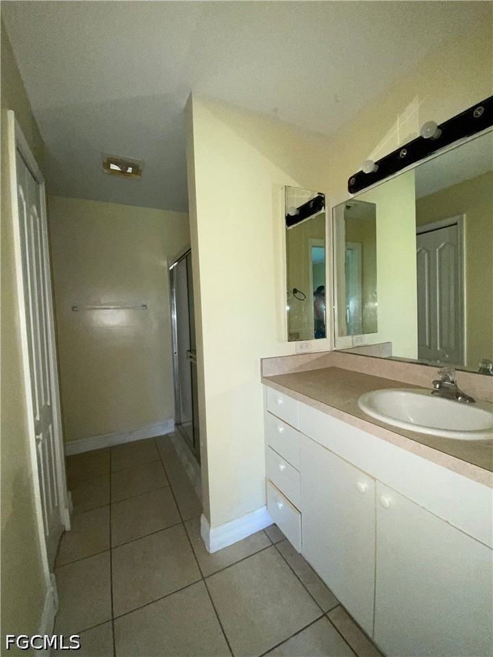 4939 Leonard Blvd S - Photo 4 of 10