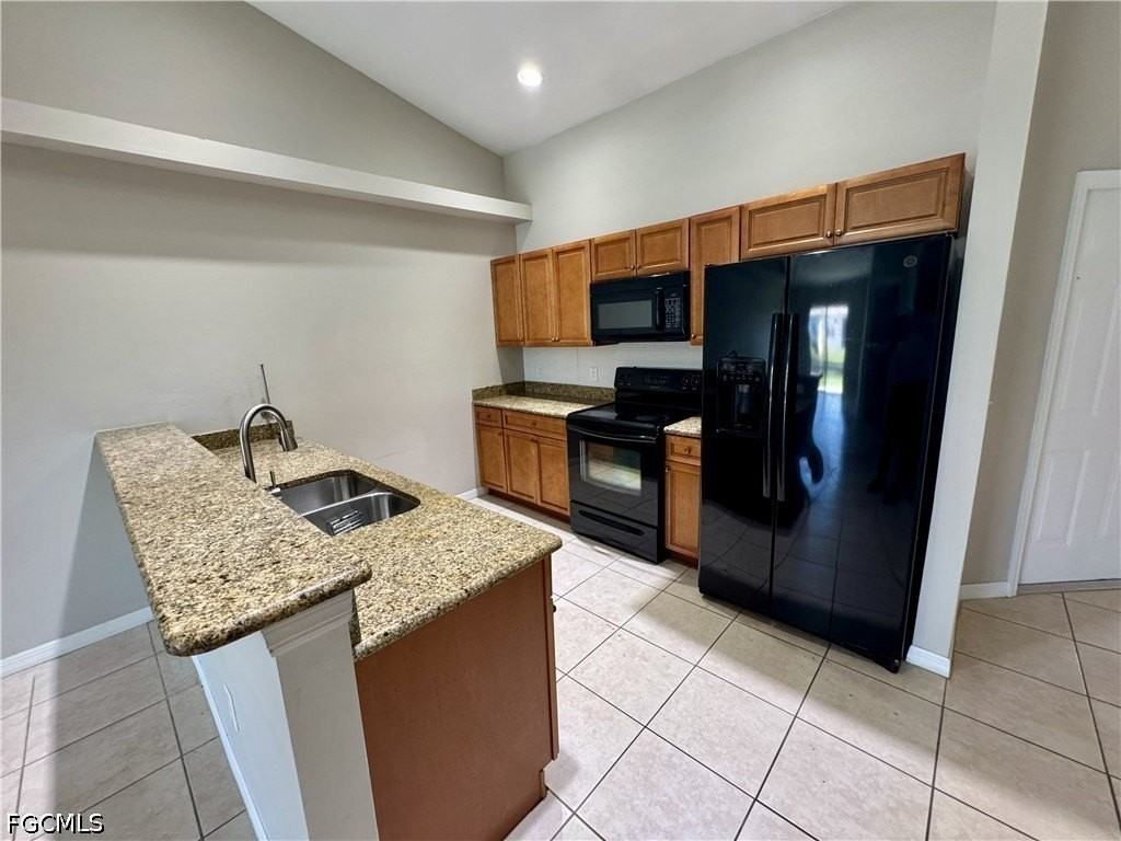 704 Se 6th Ter - Photo 3 of 14