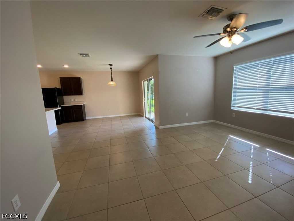 3425 Cancun Ct - Photo 7 of 28