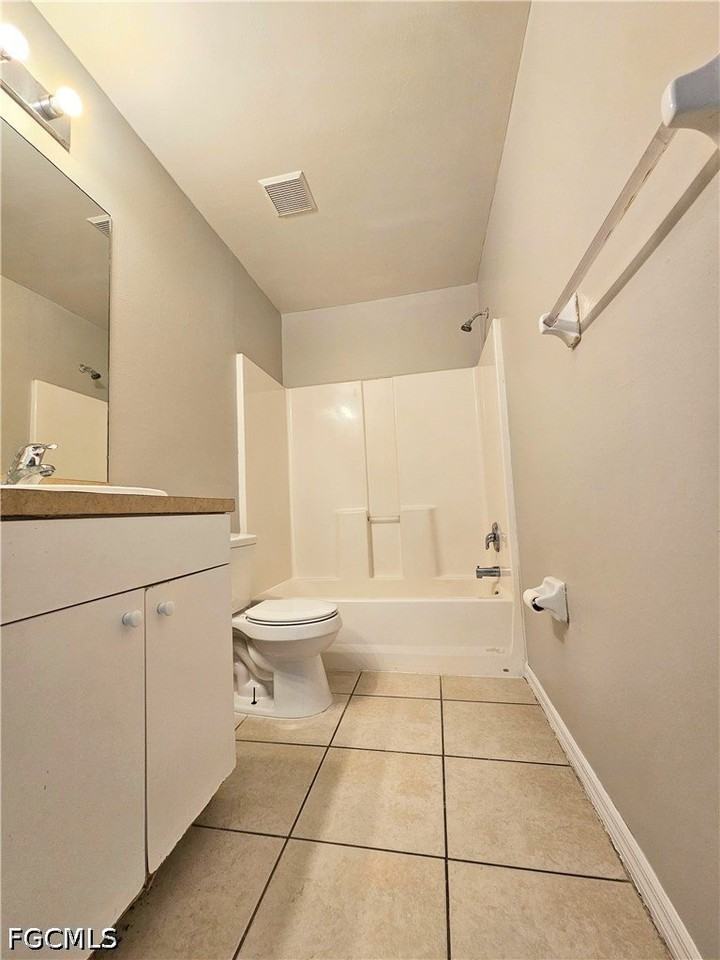 230 Hightower Ave S - Photo 5 of 20