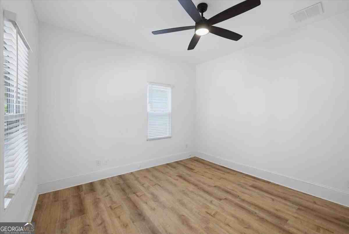 498 Connally St Se - Photo 6 of 26