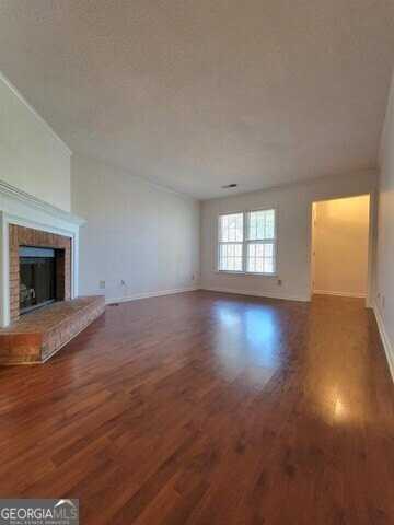 4063 Coopers Hill Dr Se - Photo 4 of 14