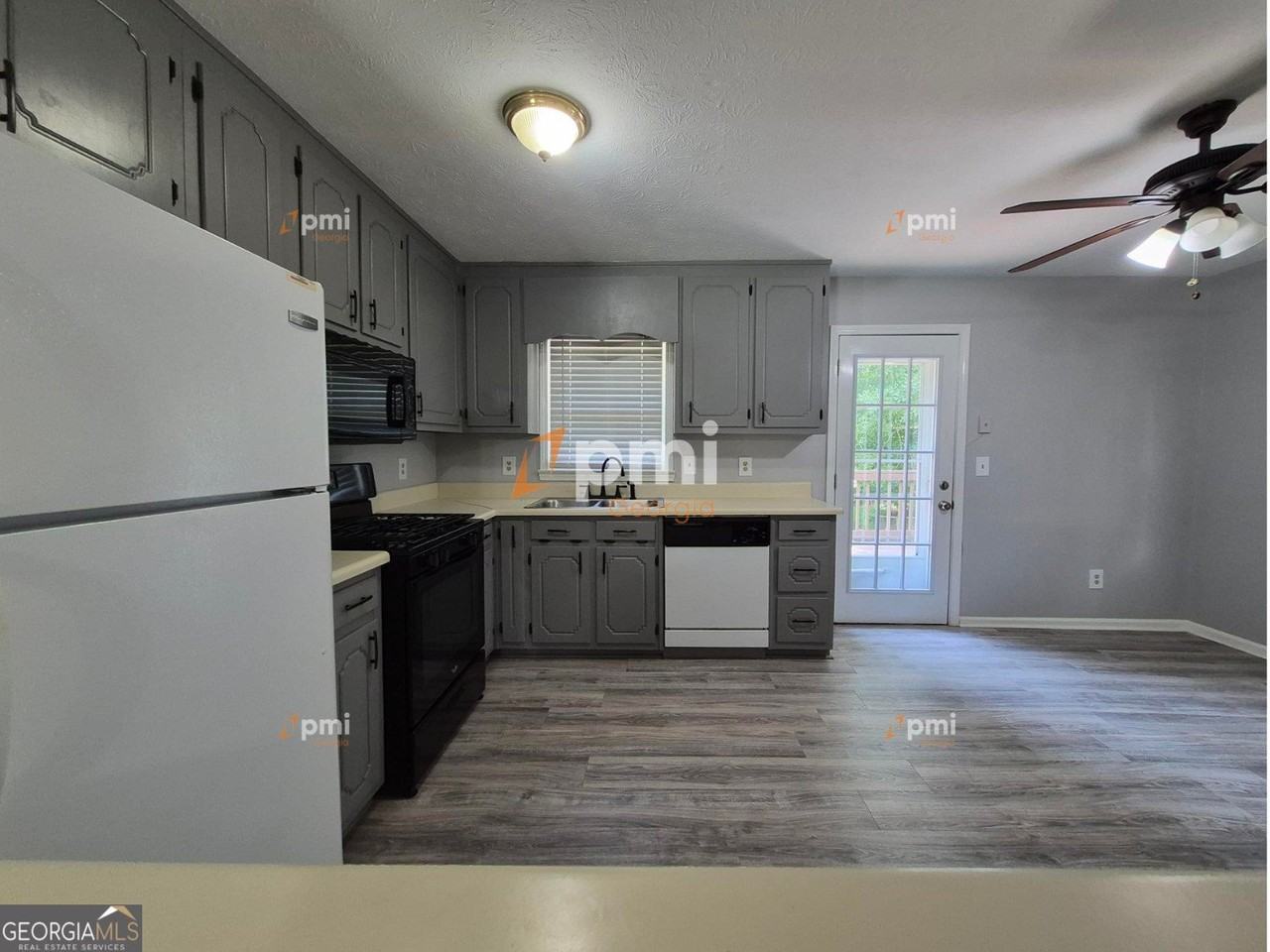 235 Russell Dr - Photo 2 of 16