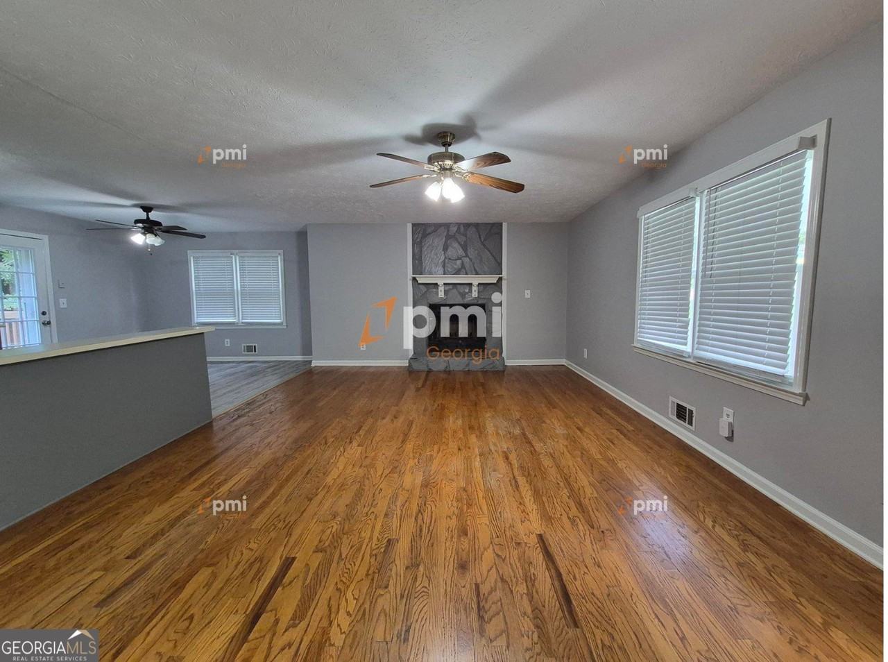 235 Russell Dr - Photo 5 of 16