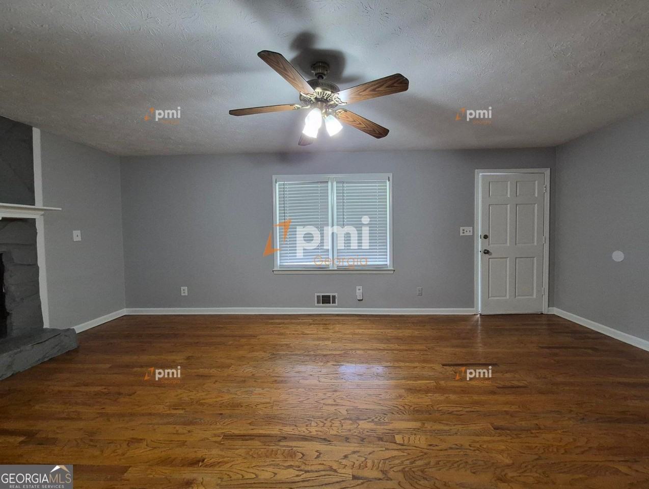 235 Russell Dr - Photo 6 of 16