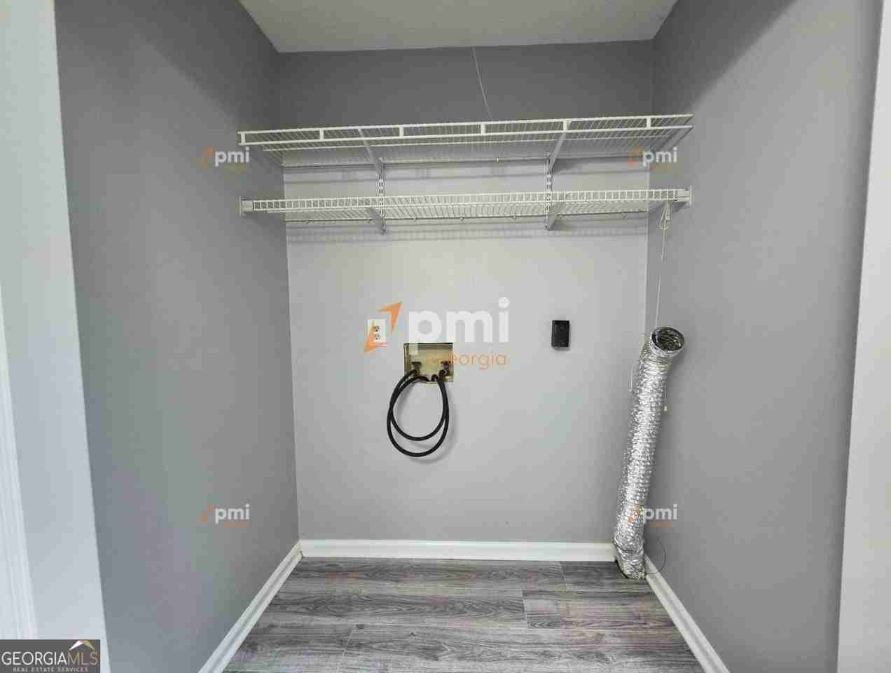 235 Russell Dr - Photo 7 of 16
