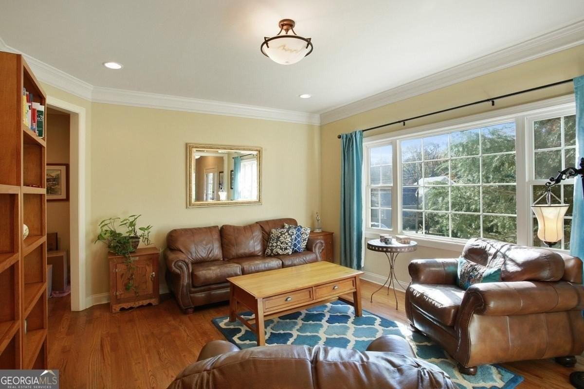 1084 Country Ln Ne - Photo 4 of 26