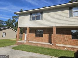 featured image of 818 Robin Hood Trl #A