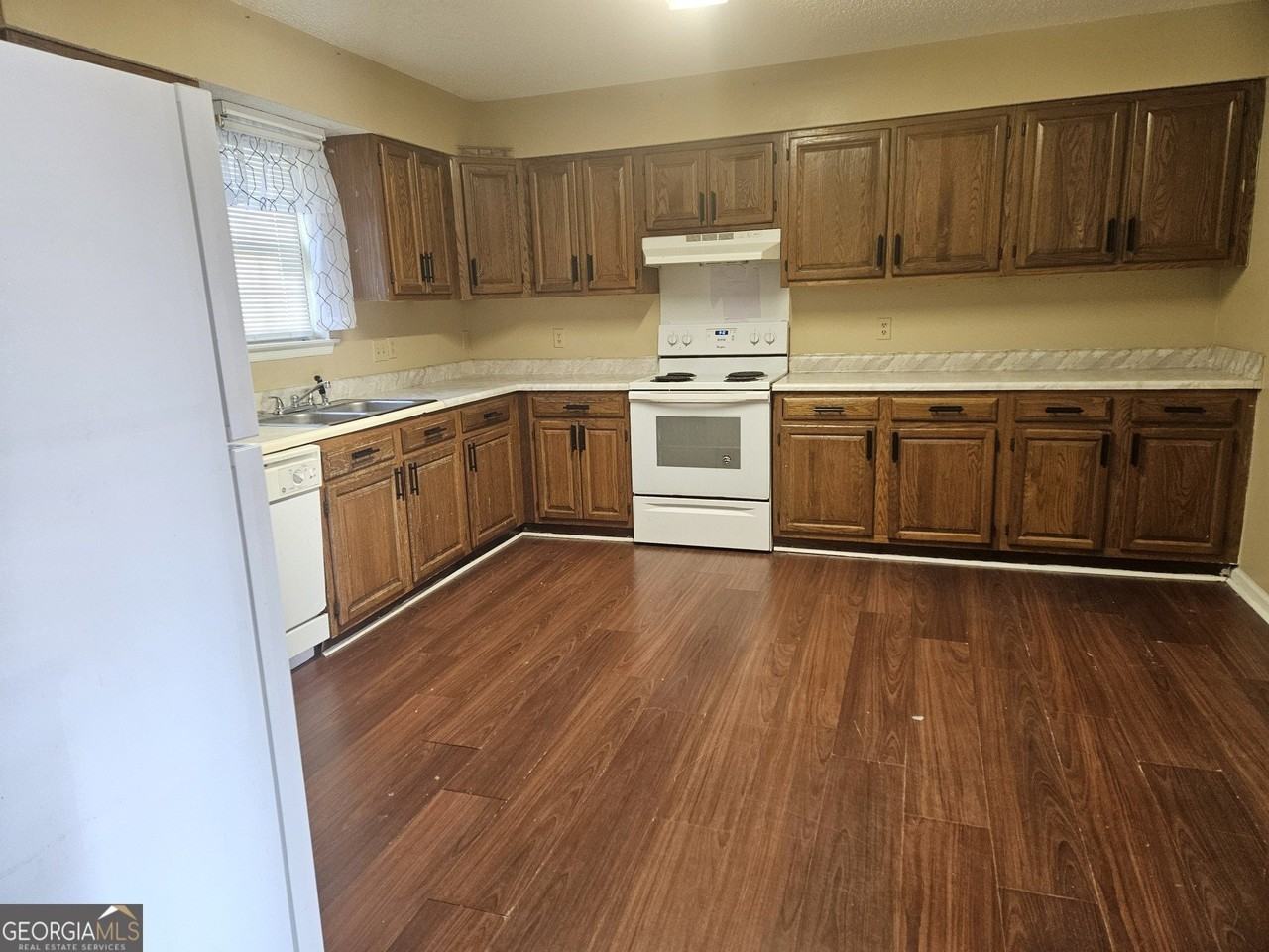 818 Robin Hood Trl #A - Photo 4 of 12
