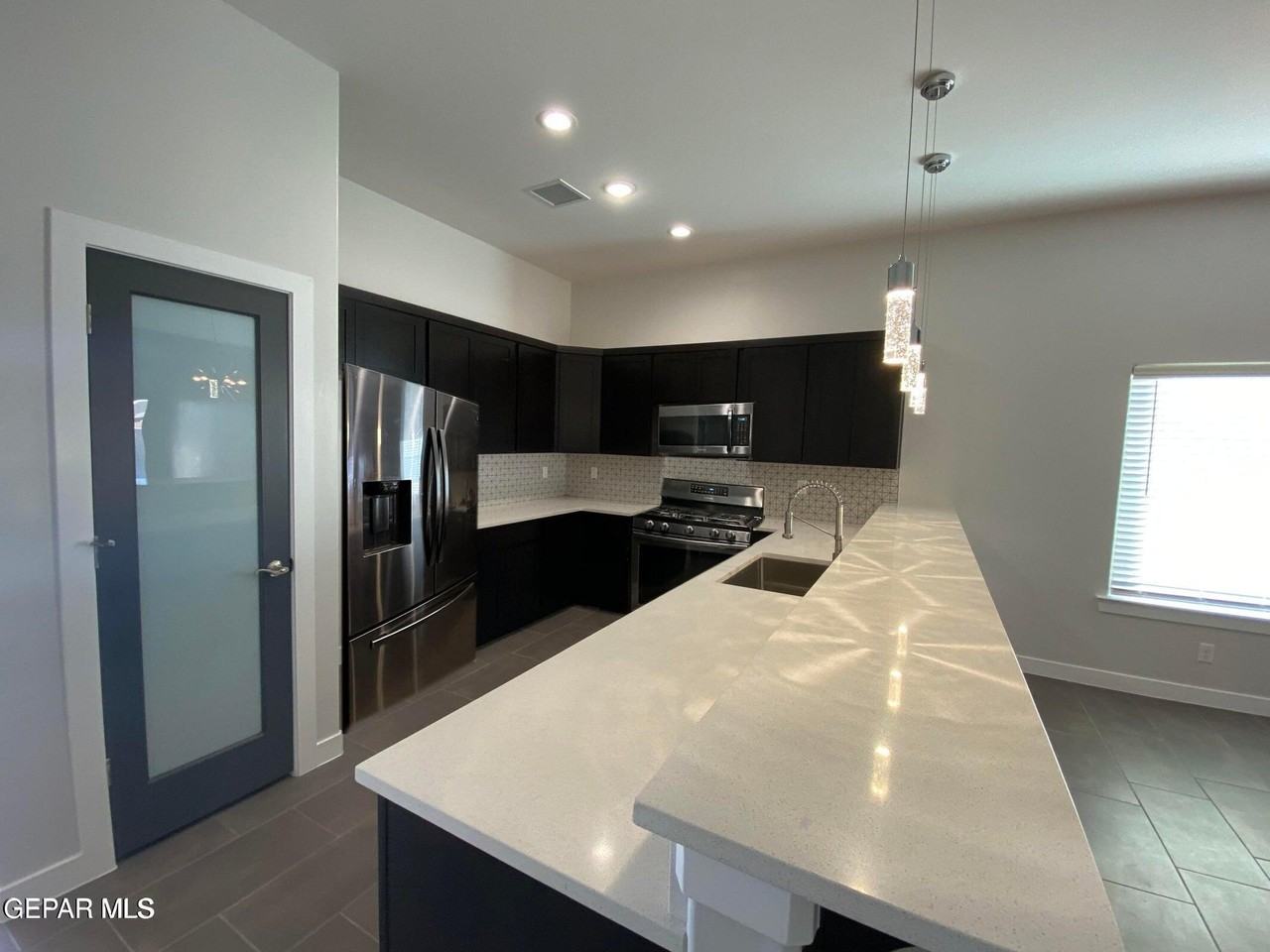 14529 Petralia Ave - Photo 7 of 22