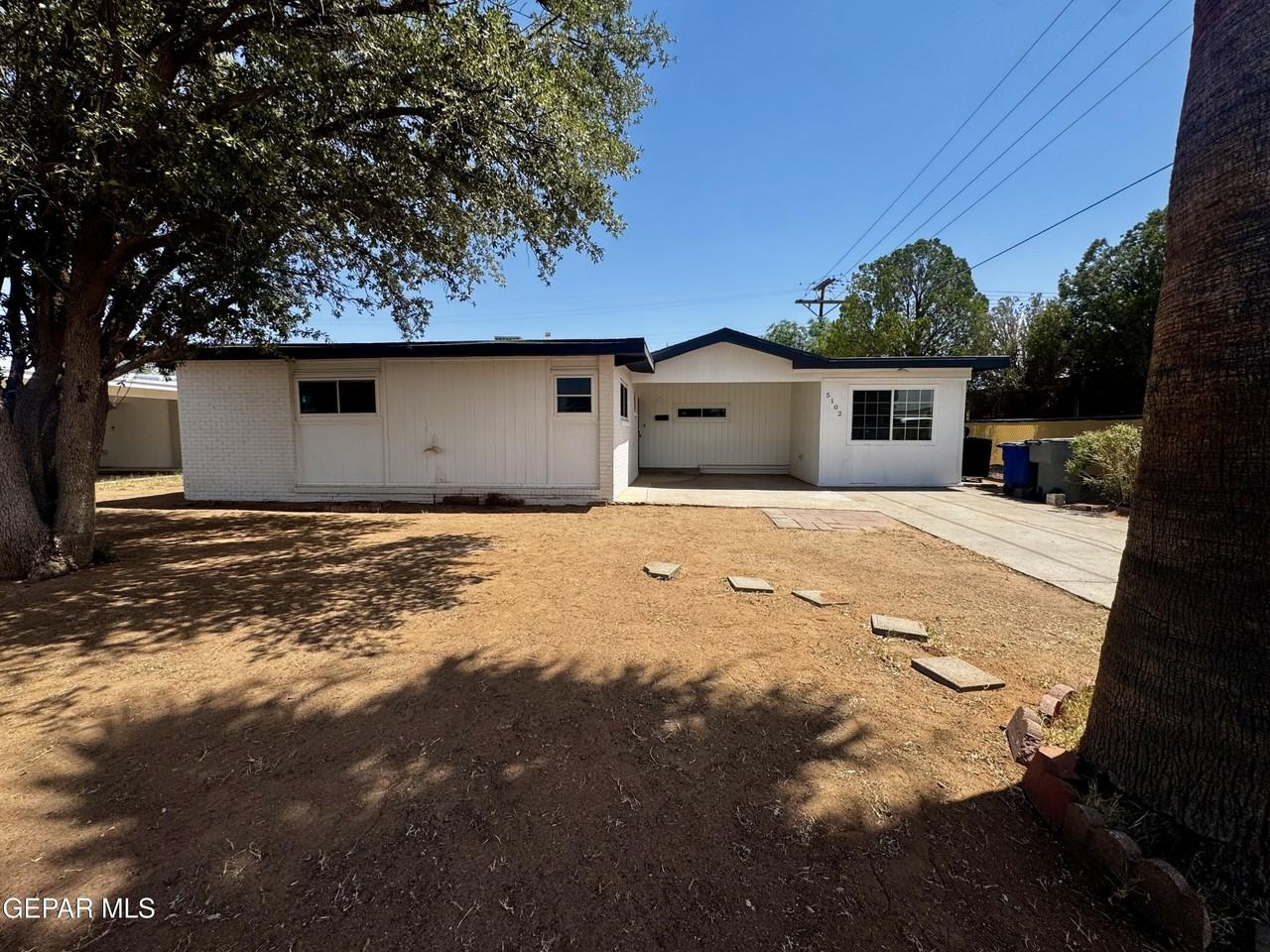 5102 Beals Dr - Photo 3 of 21