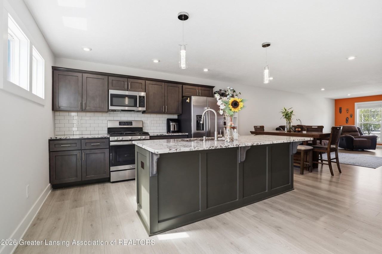 3847 Zaharas Ln - Photo 5 of 14