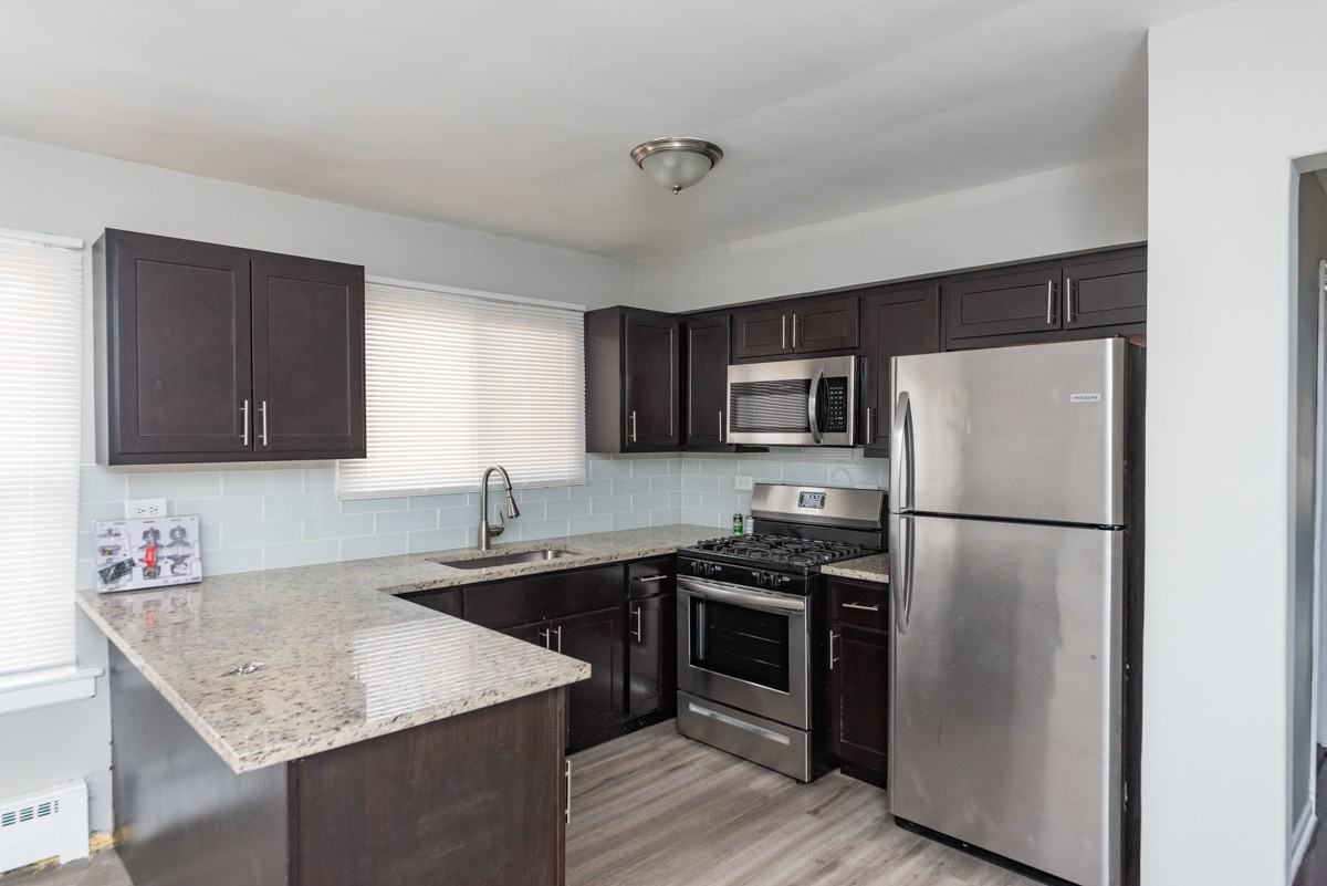 3058 N Kostner Ave #2W - Photo 2 of 11