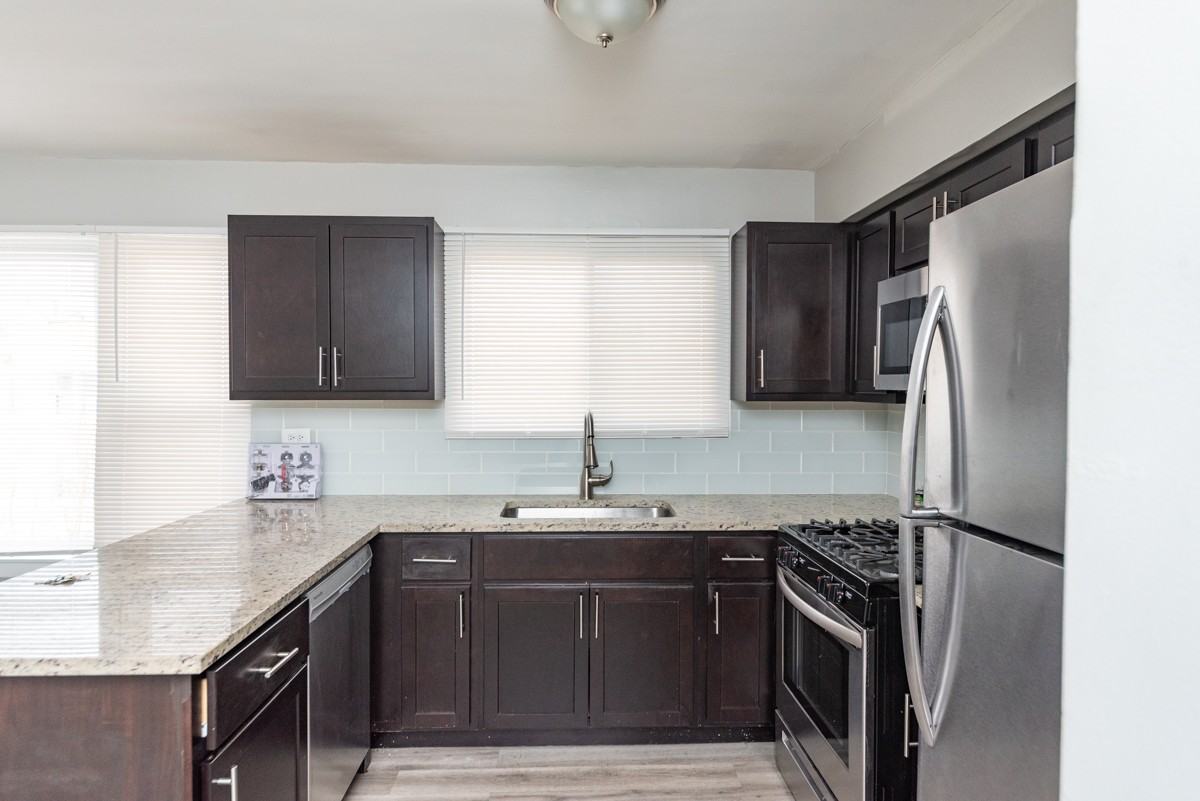 3058 N Kostner Ave #2W - Photo 3 of 11