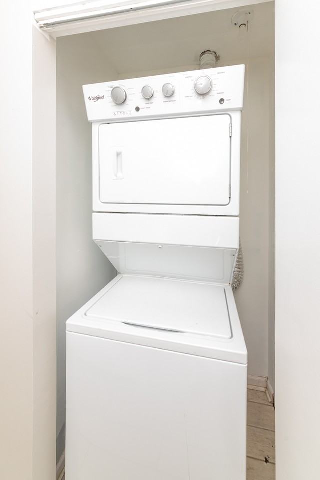 3058 N Kostner Ave #2W - Photo 5 of 11