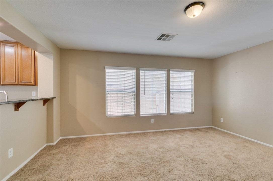 1155 Paradise Garden Dr - Photo 5 of 38