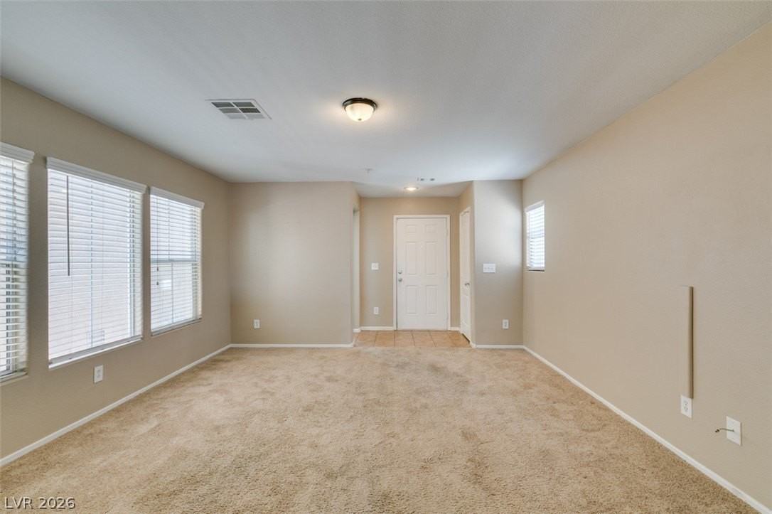 1155 Paradise Garden Dr - Photo 7 of 38
