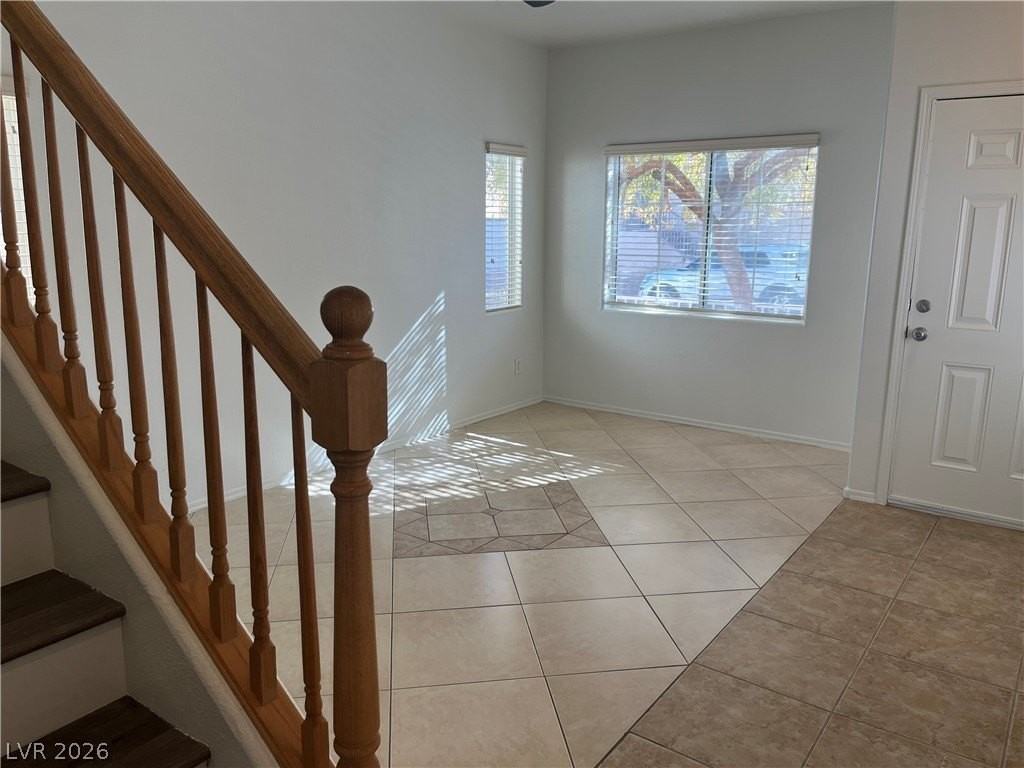 10600 Cold Mountain Ave - Photo 3 of 20