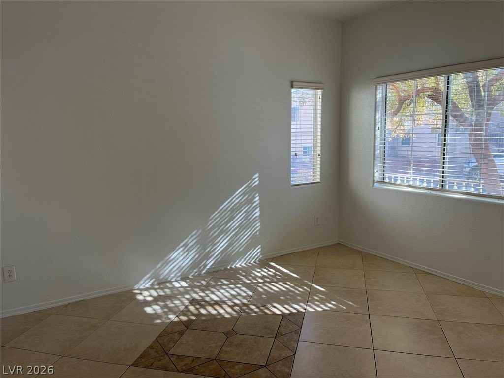10600 Cold Mountain Ave - Photo 6 of 20