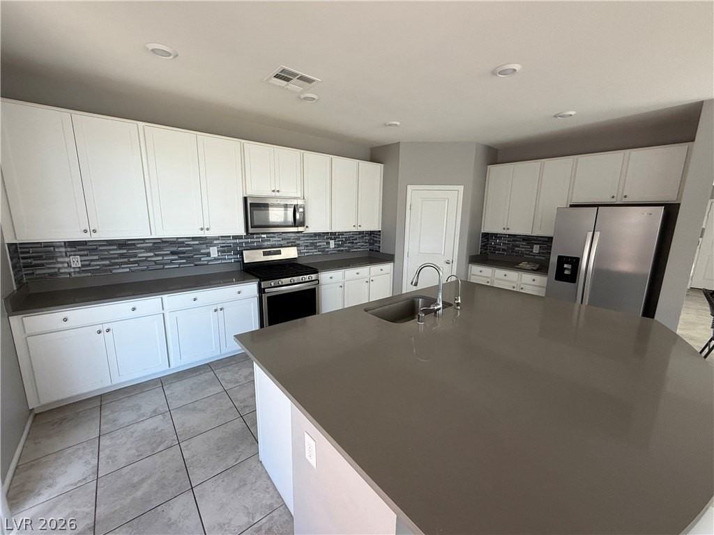 9757 W Meranto Ave - Photo 3 of 17