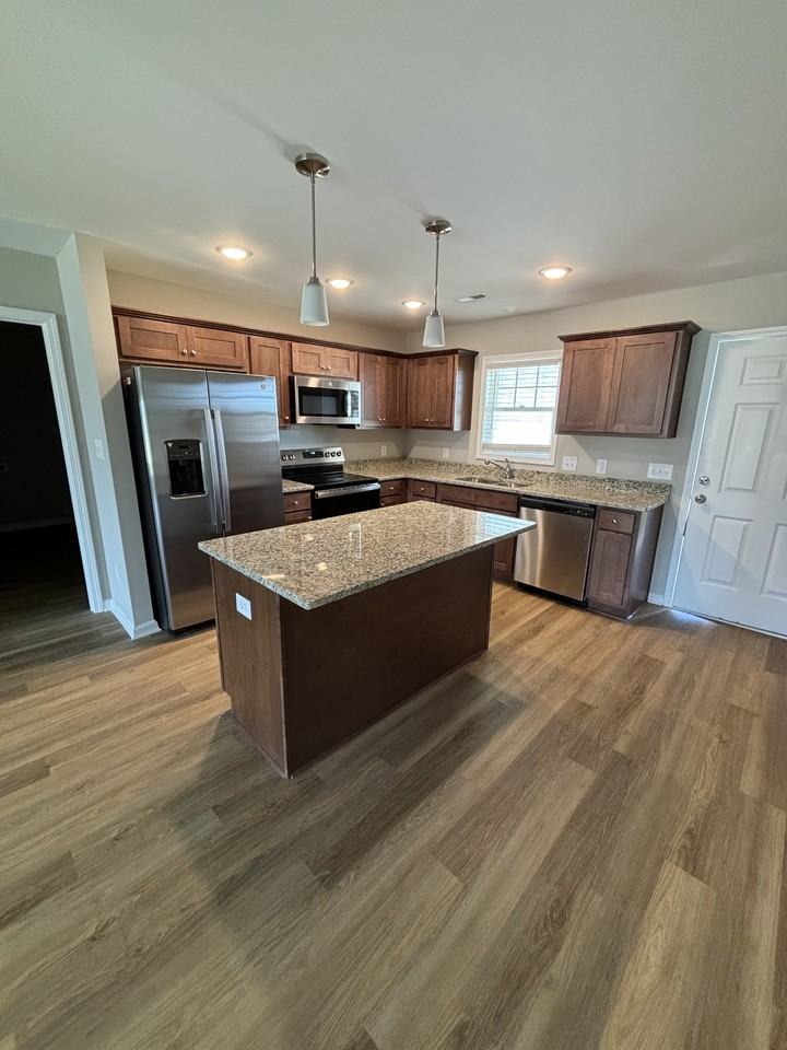 107 Berkshire Cir #1 - Photo 2 of 9