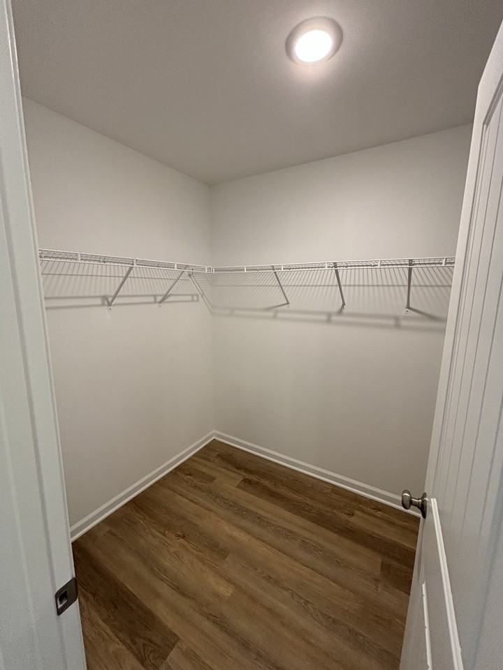 107 Berkshire Cir #1 - Photo 6 of 9