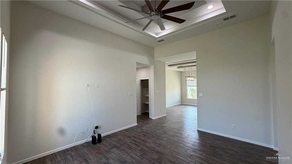 714 Santa Isabel St - Photo 2 of 19