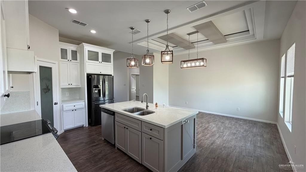 714 Santa Isabel St - Photo 4 of 19