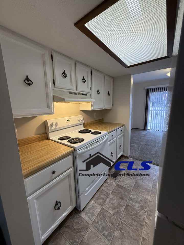 4276 S Kian St - Photo 3 of 11