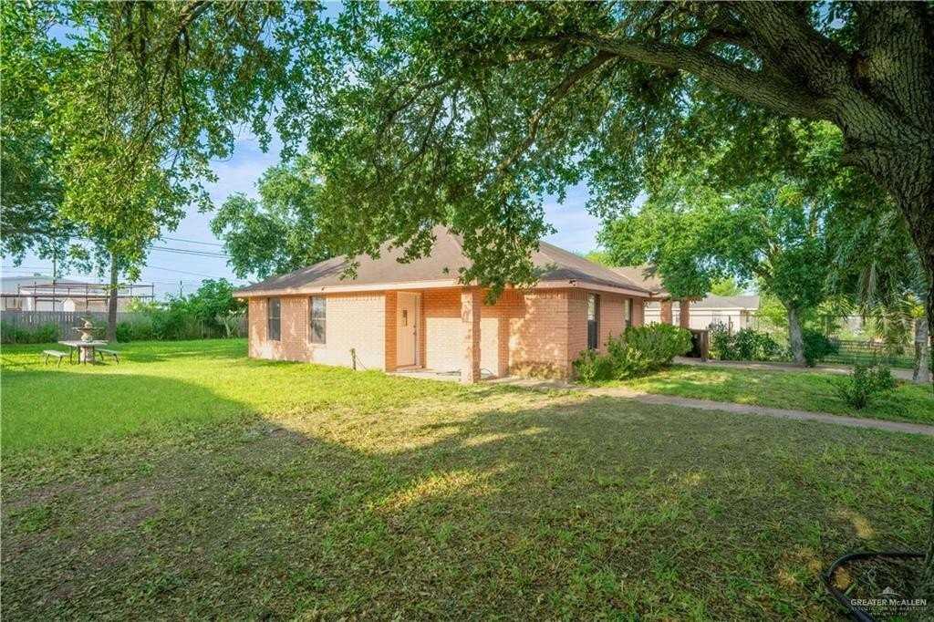 2702 Bluejay St - Photo 3 of 27