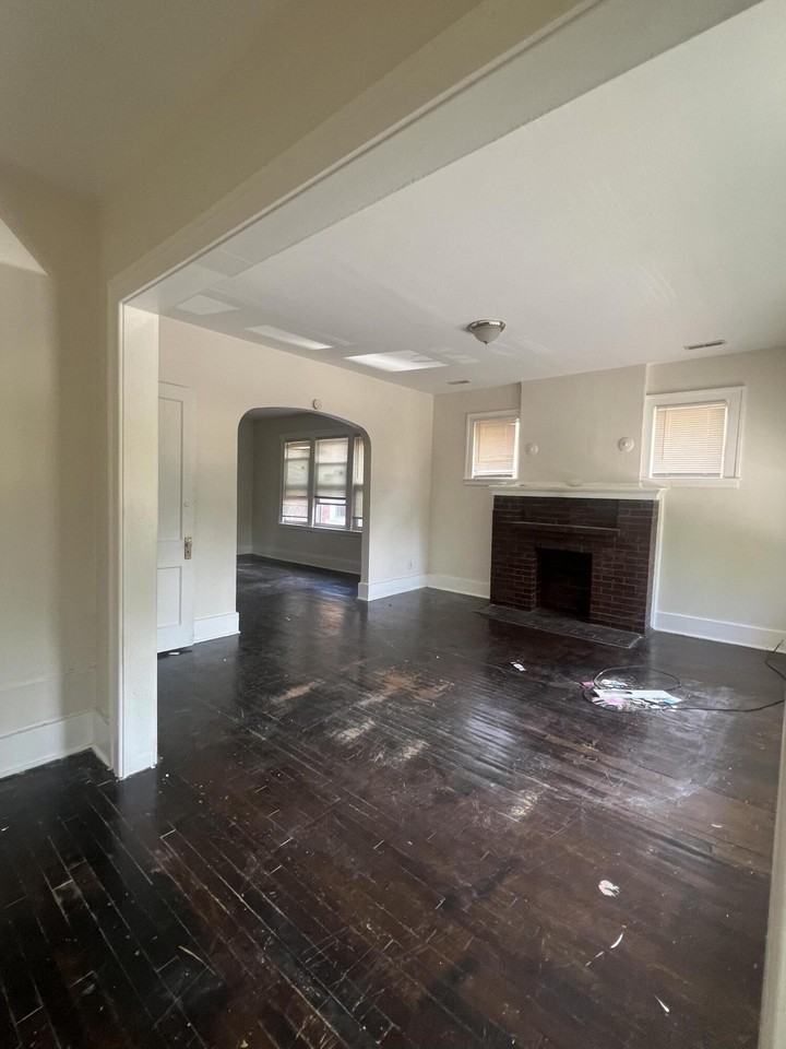 3450 Cadillac Blvd - Photo 3 of 11