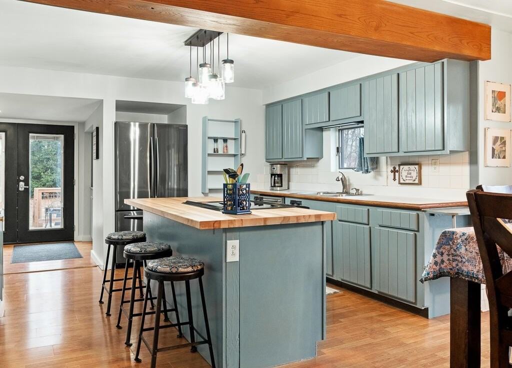 309 Friant St - Photo 6 of 37