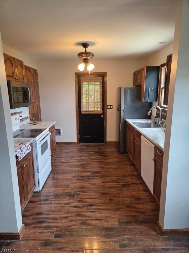 150 Nolans Point Rd - Photo 3 of 16