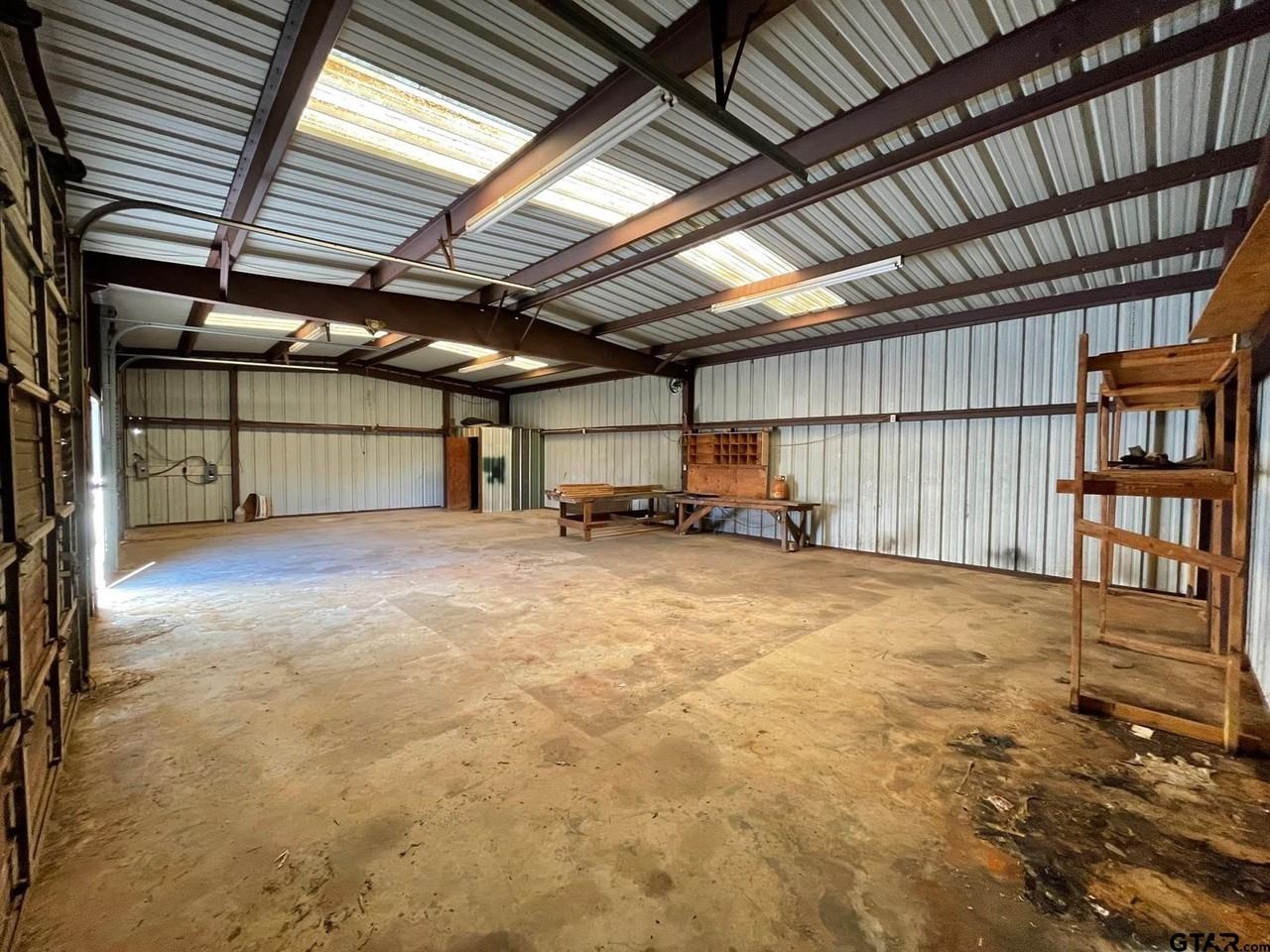 14280 Fm 346 W - Photo 2 of 4