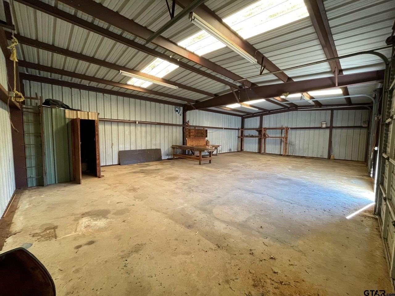 14280 Fm 346 W - Photo 3 of 4