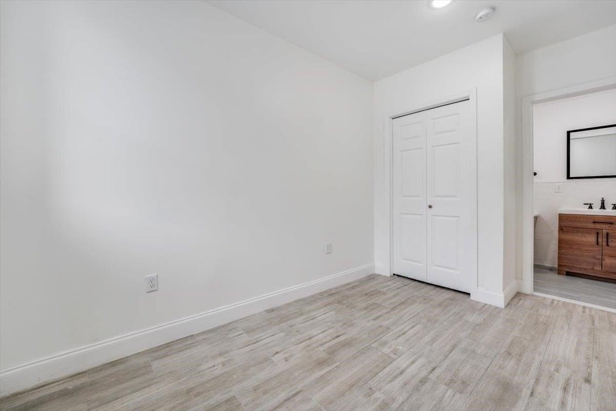 260 Palisade Ave #1 - Photo 4 of 27