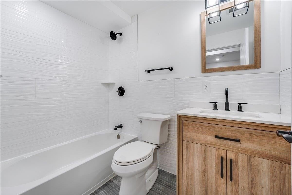 260 Palisade Ave #1 - Photo 7 of 27