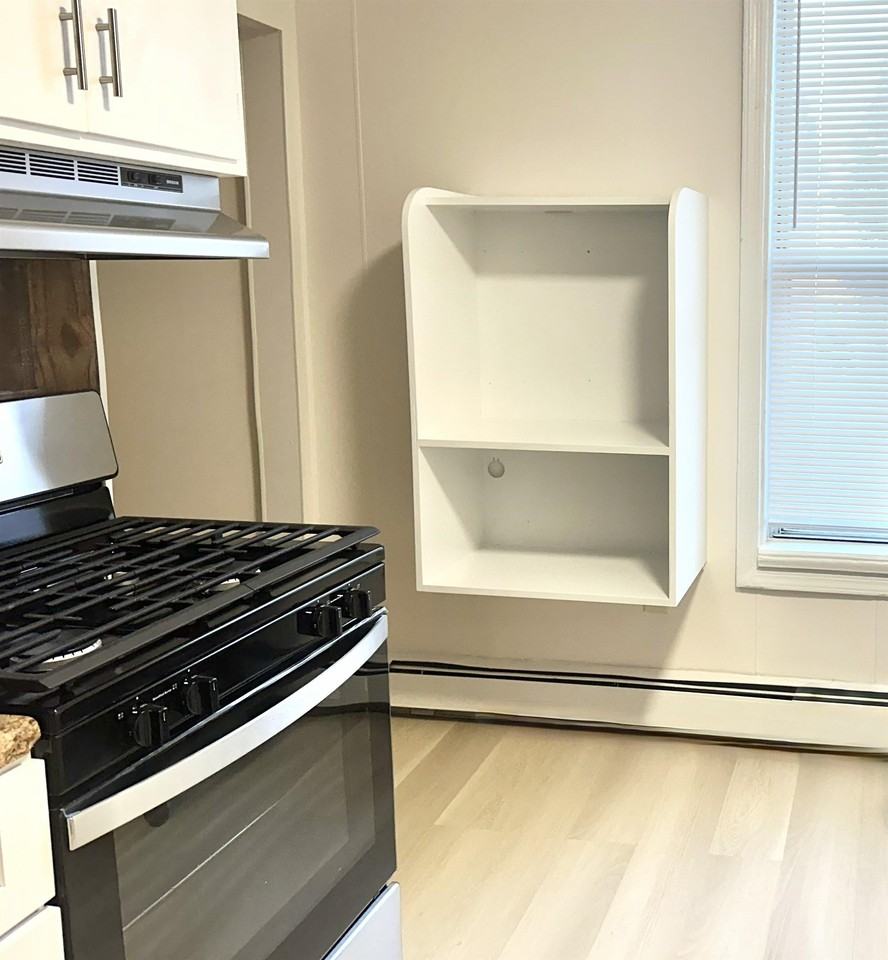 281 Garfield Ave #2 - Photo 3 of 22