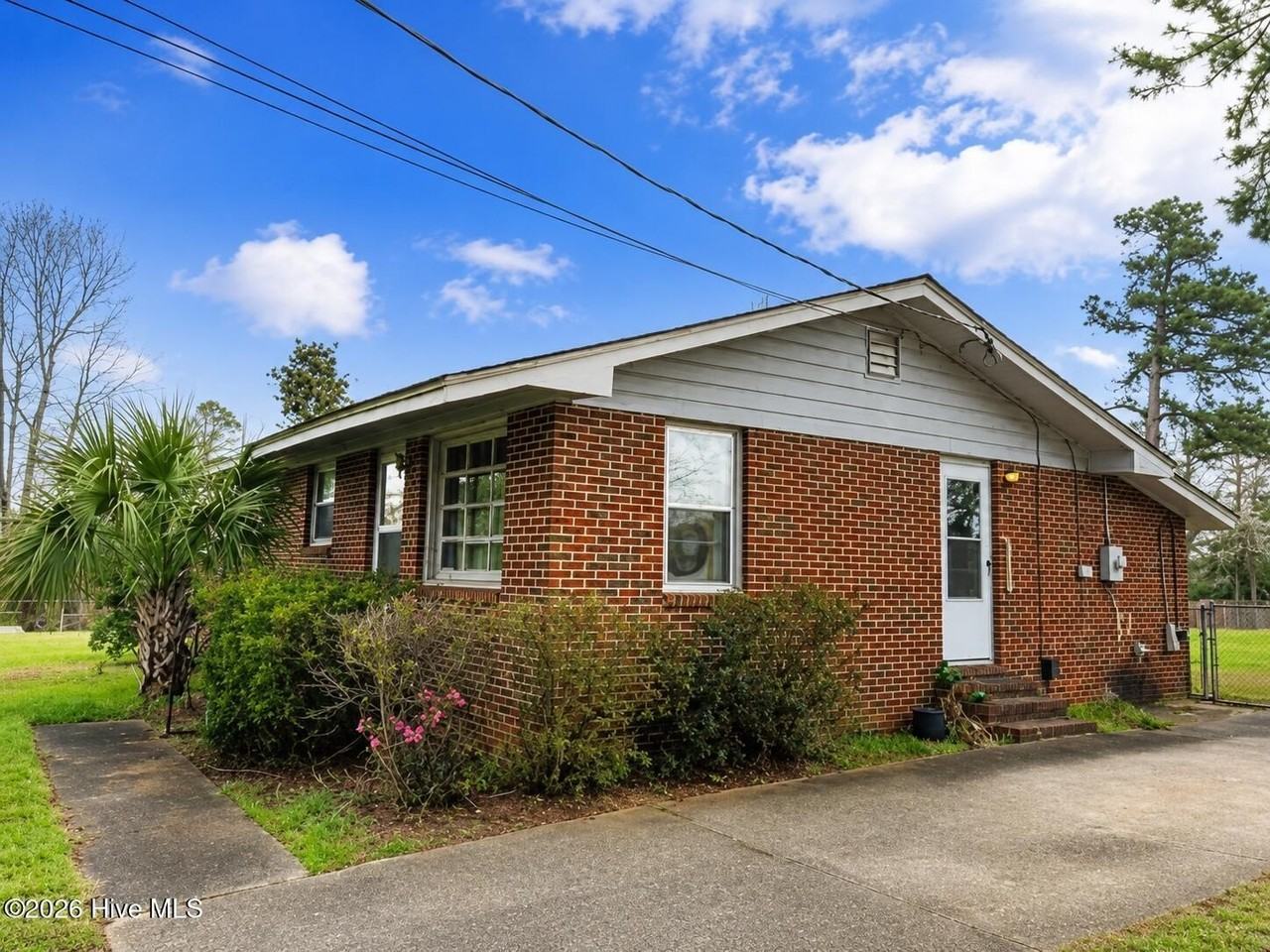 407 Old Evans Rd - Photo 2 of 23