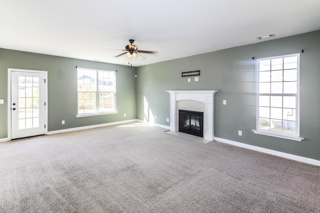 5193 Copse Dr - Photo 7 of 50