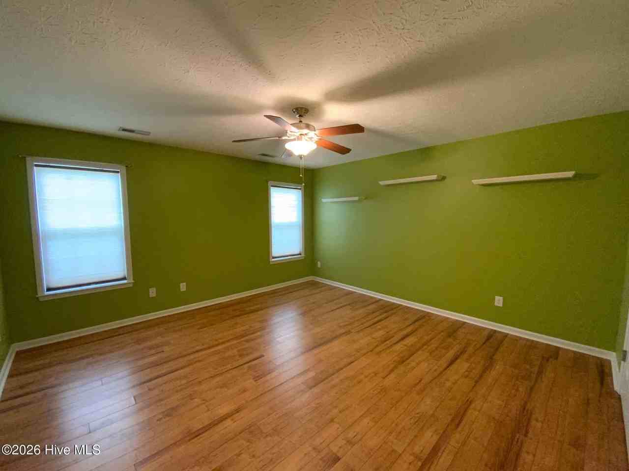329 Rose Bud Ln - Photo 7 of 21