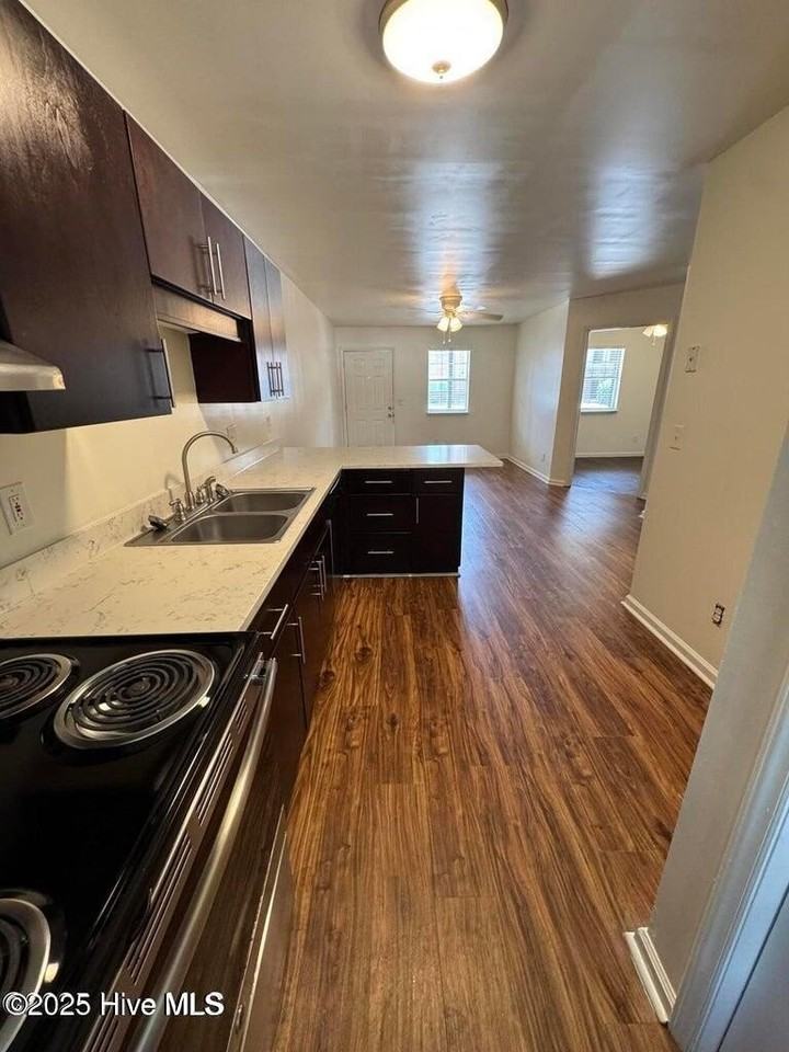 4008 Whitebridge Dr #12 - Photo 4 of 12