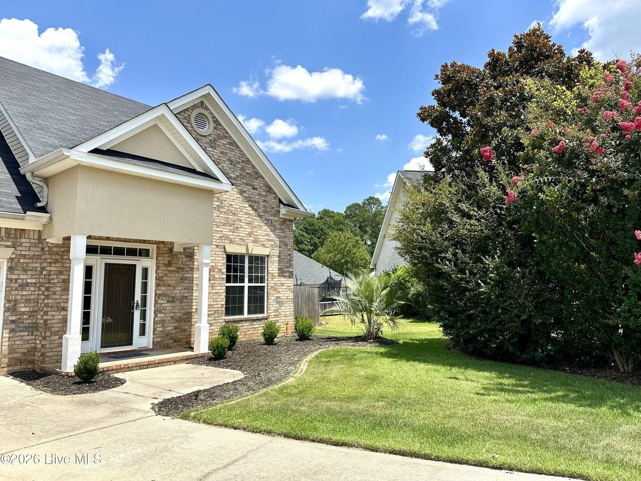 1305 Wickham Ct - Photo 3 of 37