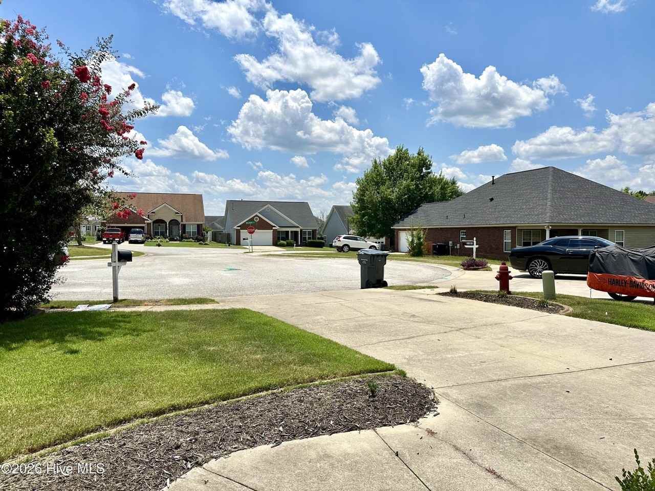 1305 Wickham Ct - Photo 4 of 37