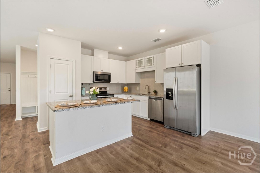 149 Benelli Dr - Photo 6 of 35
