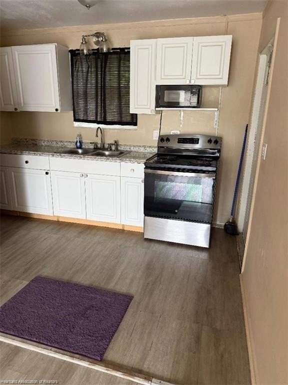 202 S Mango St - Photo 2 of 4