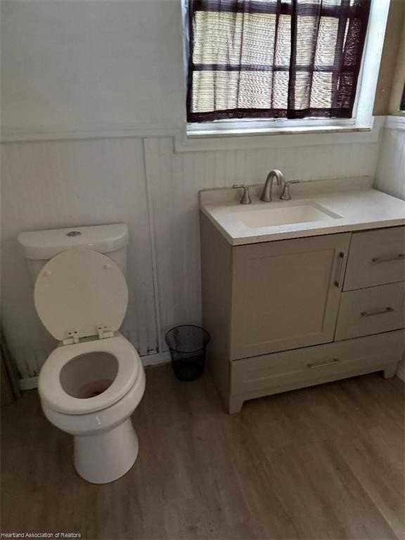 202 S Mango St - Photo 4 of 4