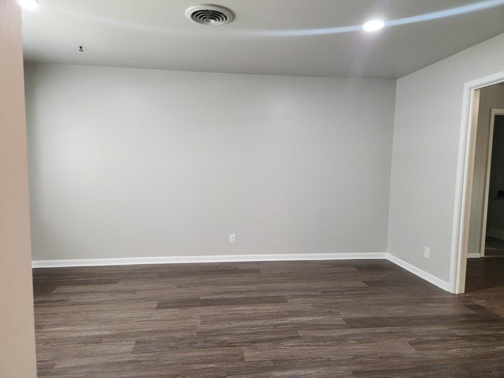 1006 Nancy Beth Dr - Photo 5 of 26