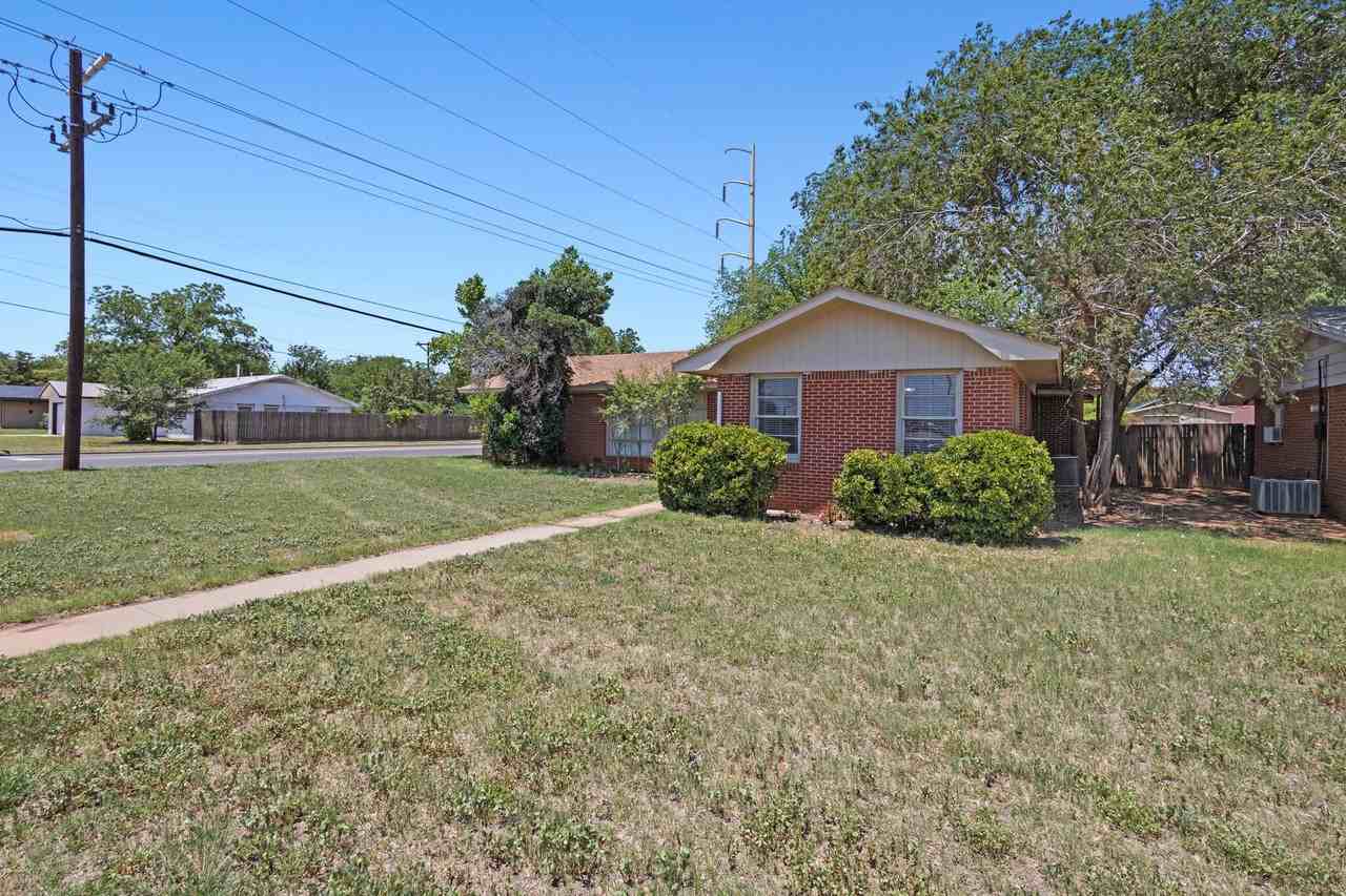2826 58th St - Photo 2 of 50