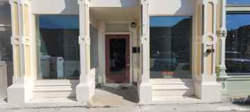 featured image of 113 E Main St
